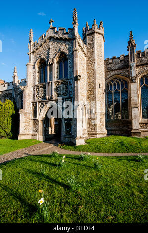 Dettaglio di Thaxted CHIESA PARROCCHIALE DI SAN GIOVANNI BATTISTA CON LA MADONNA E SAN LORENZO, Essex, Inghilterra Foto Stock