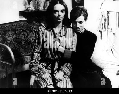 Der Junge Törless giovane Torless Anno : 1966 Germania Ovest Barbara Steele, Bernd Tischer Direttore: Volker Schlöndorff Foto Stock