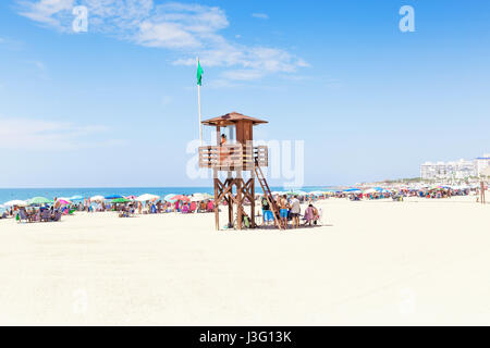 Turismo in Spagna. Vista della spiaggia di Rota, Cadice. Foto Stock