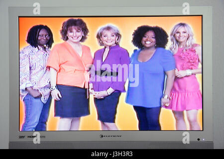 Florida,televisione,set,TV,ampio schermo,schermo piatto,schermo,cavo,canale,The View,spettacolo mattutino,diurno,Joy Behar,Elisabeth Hasselbeck,Sherri Shepherd,Bar Foto Stock