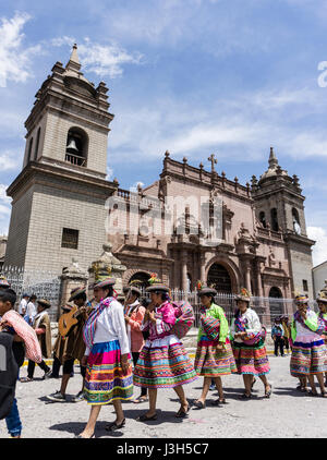 La celebrazione del Carnevale nella città di Ayacucho. Perù. sud america. Foto Stock