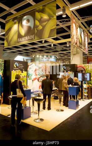 Germania, Colonia, l'Anuga food e bevande commercio equo presso il centro espositivo nel quartiere Deutz di stallo e Fairtrade Transfair Foto Stock