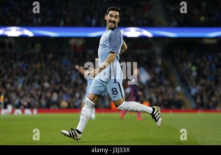 ILKAY GUNDOGAN celebra il traguardo Manchester City V FC BARCELON Etihad Stadium Manchester Inghilterra 01 Novembre 2016 Foto Stock