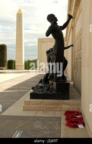 Il National Memorial Arboretum onora i caduti, riconosce di servizio e di sacrificio e promuove l'orgoglio nel nostro paese. Foto Stock