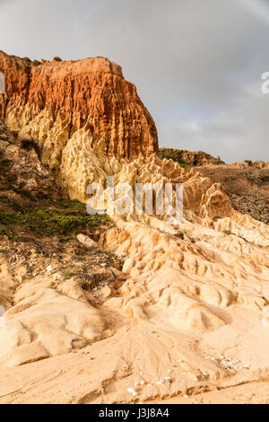 Modelli di arenaria formata da erosione, in Sagres Algarve Foto Stock