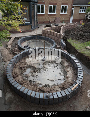 Nuova architettura del giardino e la costruzione da parte di un approvato il Marshalls contraente Foto Stock