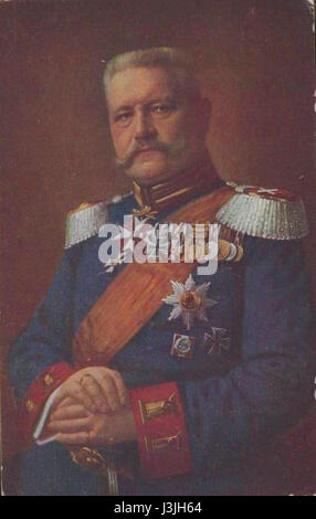 Hindenburg si riferisce al famoso dirigibile tedesco LZ 129 Hindenburg, che prese tragicamente fuoco e si schiantò nel 1937. Fu uno dei disastri dirigibili più noti della storia. Foto Stock