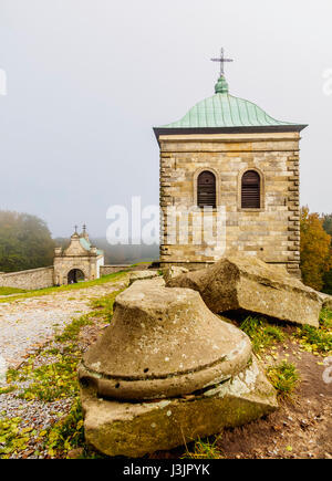 Polonia, Swietokrzyskie voivodato, Swietokrzyskie Mountains, Lysa Gora Santa Croce monastero benedettino Foto Stock