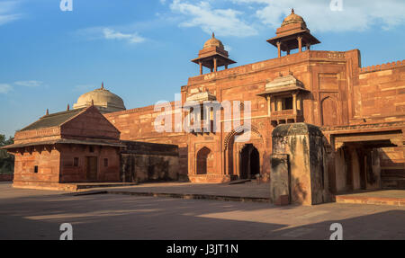 Palazzo Reale al Fatehpur Sikri costruito dall imperatore Mughal akbar come residenza per la regina jodha bai. Fatehpur Sikri è un sito patrimonio mondiale dell'UNESCO. Foto Stock