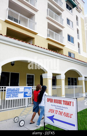 Miami Florida,Little Havana,Flagler Street,Fair di proprietà economica,Villas Godoy condominium,residenziale,appartamento,appartamenti,appartamento,appartamenti,edificio Foto Stock