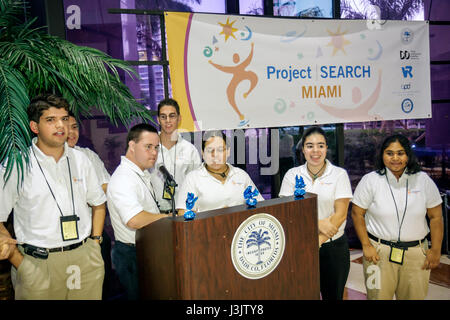 Miami Florida,City of Miami Riverside Center,centro,ricerca di progetto Miami Open house,case,studenti studenti studenti mentalmente sfidati,disabledal lavoro s Foto Stock