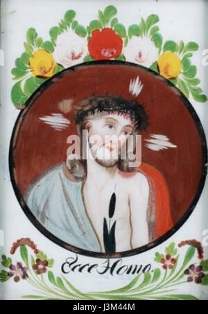 "Hinterglasbild" si riferisce a un tipo di pittura a rovescio del XIX secolo tedesca, e "Ecce Homo" è una rappresentazione di Cristo prima della sua crocifissione, enfatizzando l'arte religiosa del periodo. Foto Stock