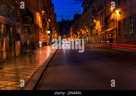 Notte Street nella città vecchia di Coimbra Foto Stock