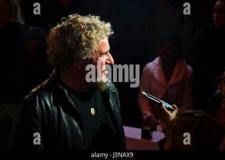 Louisville, Kentucky, Stati Uniti d'America. 05 Maggio, 2017. Sammy Hagar assiste il Gala Barnstable-Brown beneficiano il diabete e obesità centro il 5 maggio 2017 a Louisville, Kentucky. Credito: la foto di accesso/Alamy Live News Foto Stock