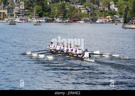 Seattle, Washington, Stati Uniti d'America. Il 6 maggio, 2017. Shell Racing attraversa il Montlake tagliati in Windermere Cup corsa in equipaggio durante il giorno di apertura della stagione nautica. Credito: Paolo Gordon/Alamy Live News Foto Stock