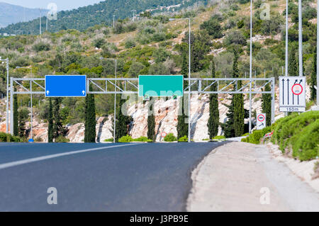 Autostrada vuota cartello stradale Foto Stock