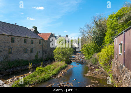Pettigo è un piccolo villaggio sul confine della contea di Donegal, Repubblica di Irlanda e County Fermanagh, Irlanda del Nord. È bisecato dall'Termon R Foto Stock