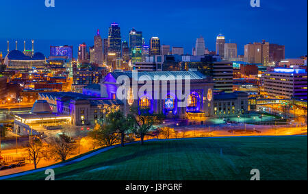 Kansas City (a cui spesso viene fatto riferimento come K.C.) è la più popolosa città negli Stati Uniti Stato del Missouri. Nel 2010, esso ha una popolazione di 459,787, che aveva ri Foto Stock