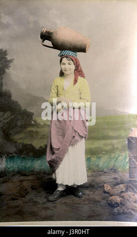 Interguglielmi, Eugenio (1850 1911) Palermo Portratrice d'acqua 1 Foto Stock