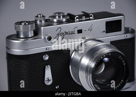Vecchia fotocamera sovietica Zorki 4 con Giove 8 lente Foto Stock