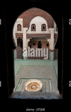 MEKNES, Marocco - 18 febbraio 2017: Madras Bou Inania interno in Meknes, Marocco. Foto Stock