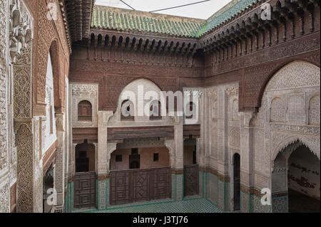 MEKNES, Marocco - 18 febbraio 2017: Madras Bou Inania interno in Meknes, Marocco. Foto Stock