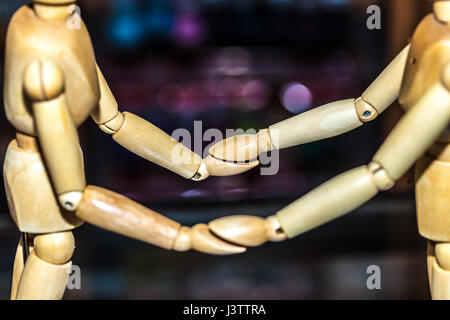 Articolato in legno bambole Foto Stock