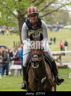 Noi rider Lauren Kieffer concorrenti su Veronica a Badminton Horse Trials 2017 Foto Stock