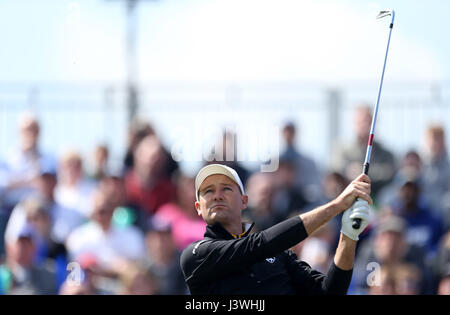 Australia Sam Brazel teeing del primo buco nella semifinale durante il giorno due del Golf Sixes al Centurion Club, St Albans. PREMERE ASSOCIAZIONE foto. Data foto: Sabato 6 maggio 2017. Vedi la storia della Pennsylvania Golf Sixes. Il credito fotografico dovrebbe essere: Steven Paston/PA Wire. RESTRIZIONI. Solo per uso editoriale. Nessun uso commerciale. Foto Stock