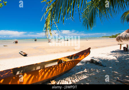 Tropicale ed esotica spiaggia di Moreré, Ilha do Boipeba, Bahia, Brasile Foto Stock