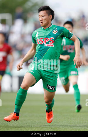 Tokyo, Giappone. Il 3 maggio, 2017. Shinnosuke Hatanaka (Verdy) Calcio/Calcetto : 2017 J2 League match tra Tokyo Verdy 2-1 Zweigen Kanazawa all'Ajinomoto Nishigaoka Campo a Tokyo in Giappone . Credito: Yusuke Nakanishi AFLO/sport/Alamy Live News Foto Stock