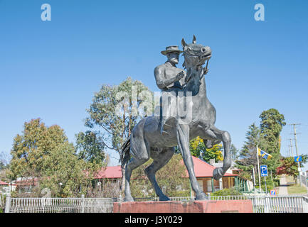 Statua di austalian bushranger "" thunderbolt a uralla NSW. Foto Stock