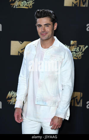 Zac Efron frequentando il 2017 MTV Movie e TV Awards tenutosi presso lo Shrine Auditorium di Los Angeles, Stati Uniti d'America. Foto Stock