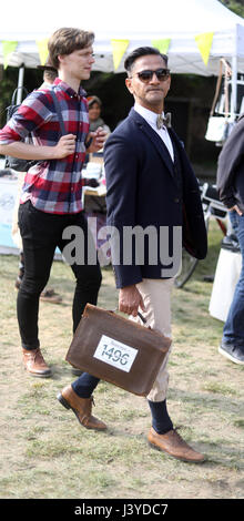 Pic mostra: Il Tweed Run 2017 - vintage bike rally Clerkenwell London foto di Gavin Rodgers/ Pixel8000 Foto Stock