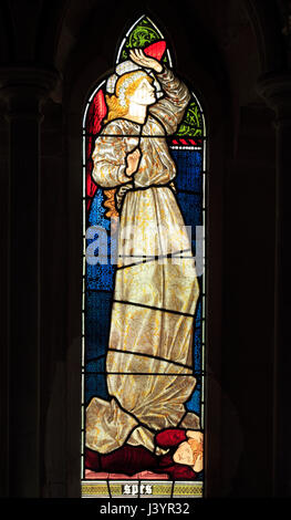 Spes, Speranza, vetrate di Burne-Jones, 1865, dettaglio dalla fede, la speranza e la carità, finestra Sculthorpe chiesa, Norfolk, Inghilterra, Regno Unito Foto Stock