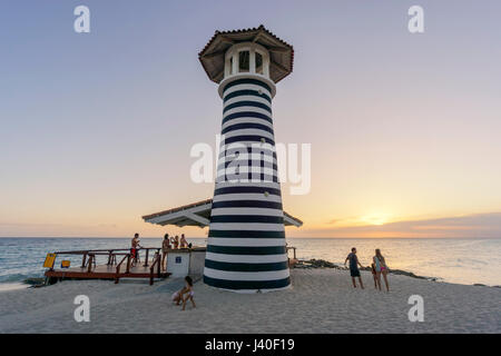 Playa Dominicus, il Lighthouse Beach Bar, tramonto, Iberostar Hacienda Dominicus, La Romana, Repubblica Dominicana Foto Stock