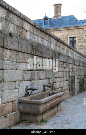 Fontana medievale nei dintorni di El Escorial Monastero Foto Stock