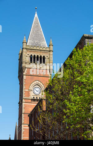 La torre della Minshull Street Crown Court building. Thomas Worthington 1867-73. Il Grade II* elencati. Minshull Street, Manchester, Inghilterra, Regno Unito Foto Stock