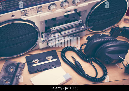 Retrò deck a cassetta di musica la testata Foto Stock