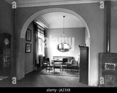 La Luitpold Realschule di Wasserburg è una scuola secondaria che offre istruzione in una vasta gamma di discipline accademiche. Svolge un ruolo chiave nella struttura educativa di Wasserburg, concentrandosi sulla preparazione degli studenti all'istruzione superiore e alle carriere. Foto Stock