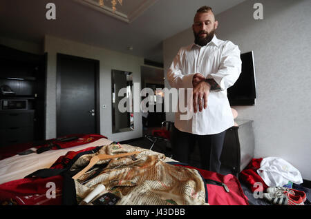 I Lions' Joe Marler durante la tuta raccordo all'Hilton Syon Park Hotel, London. Foto Stock