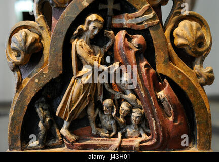 Croce di legno. Borre chiesa, Vestfold, c. 1275-1300. Dettaglio della base. Cristo nel Limbo. Museo storico. Oslo. La Norvegia. Foto Stock