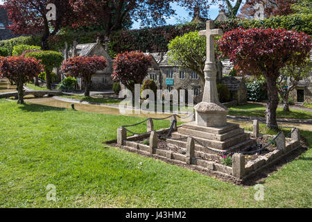 Modello del Villaggio, Bourton-on-the-acqua, Gloucestershire, Regno Unito Foto Stock
