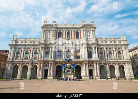 Torino, Italia - 13 Marzo 2017: il Palazzo Carignano Foto Stock