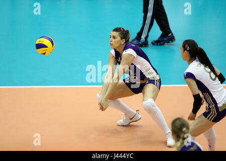 Kobe, Giappone. 9 maggio 2017. Mariana Costa (vol) di pallavolo : 2017 FIVB Pallavolo donna Club World Championship match tra Volero Zurigo 3-0 Eczacibasi Istanbul a Kobe, in Giappone . Credito: AFLO/Alamy Live News Foto Stock