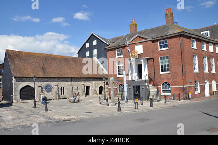 Il Custom House sulla banchina del porto di Poole, Dorset Foto Stock