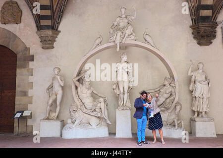 I visitatori del Museo Novecento a Firenze Foto Stock