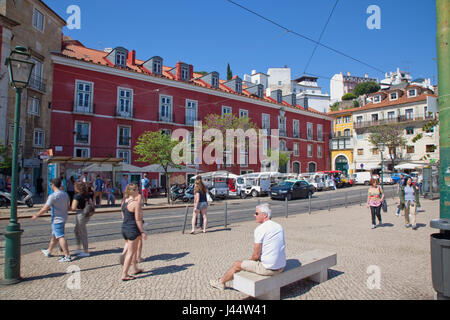 Il Portogallo, Estredmadura, Lisbona, quartiere di Alfama, Miradouro das Portas do Sol. Foto Stock