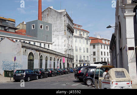 HQ di architetti portoghesi Association, Lisbona, Portogallo, nel ristrutturato edificio riciclato Foto Stock