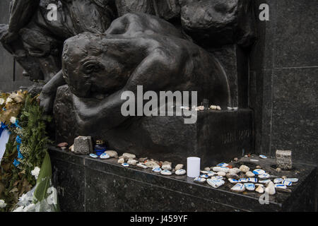 Il Ghetto Monumento degli Eroi, Varsavia nella zona che in precedenza era una parte del Ghetto di Varsavia dove il primo scontro armato ha avuto luogo. Foto Stock